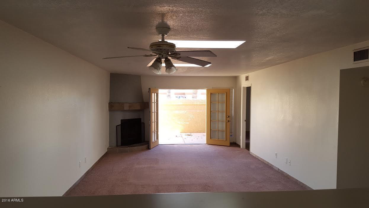 1315 East Susan Lane Tempe, AZ 85288 - Photo 8 of 33 Livingroom