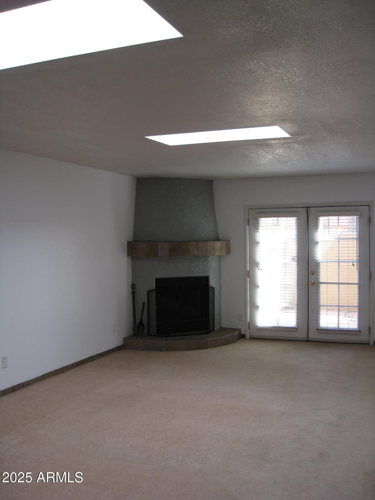 1315 East Susan Lane Tempe, AZ 85288 - Photo 9 of 33 Livingroom