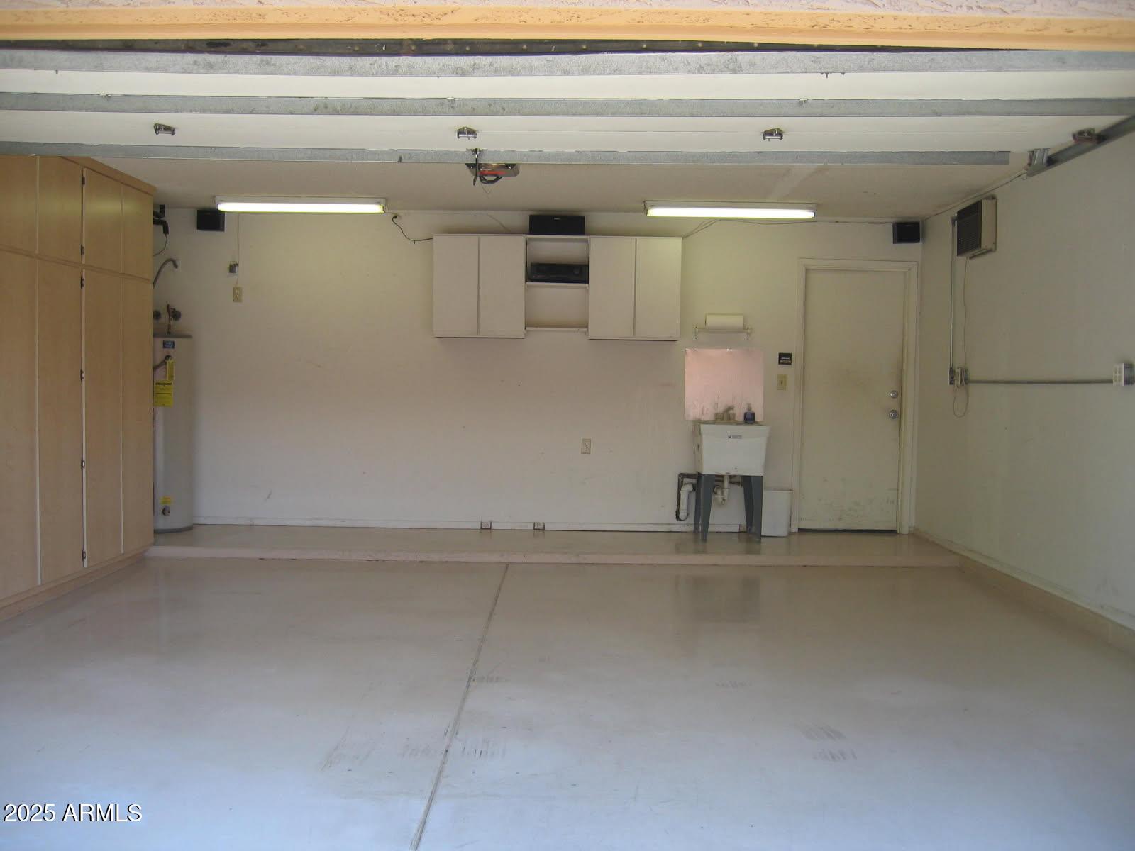 1315 East Susan Lane Tempe, AZ 85288 - Photo 16 of 33 Garage