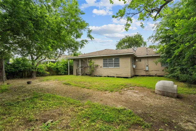 $1,550 | 623 18th Avenue North, Texas City, TX 77590