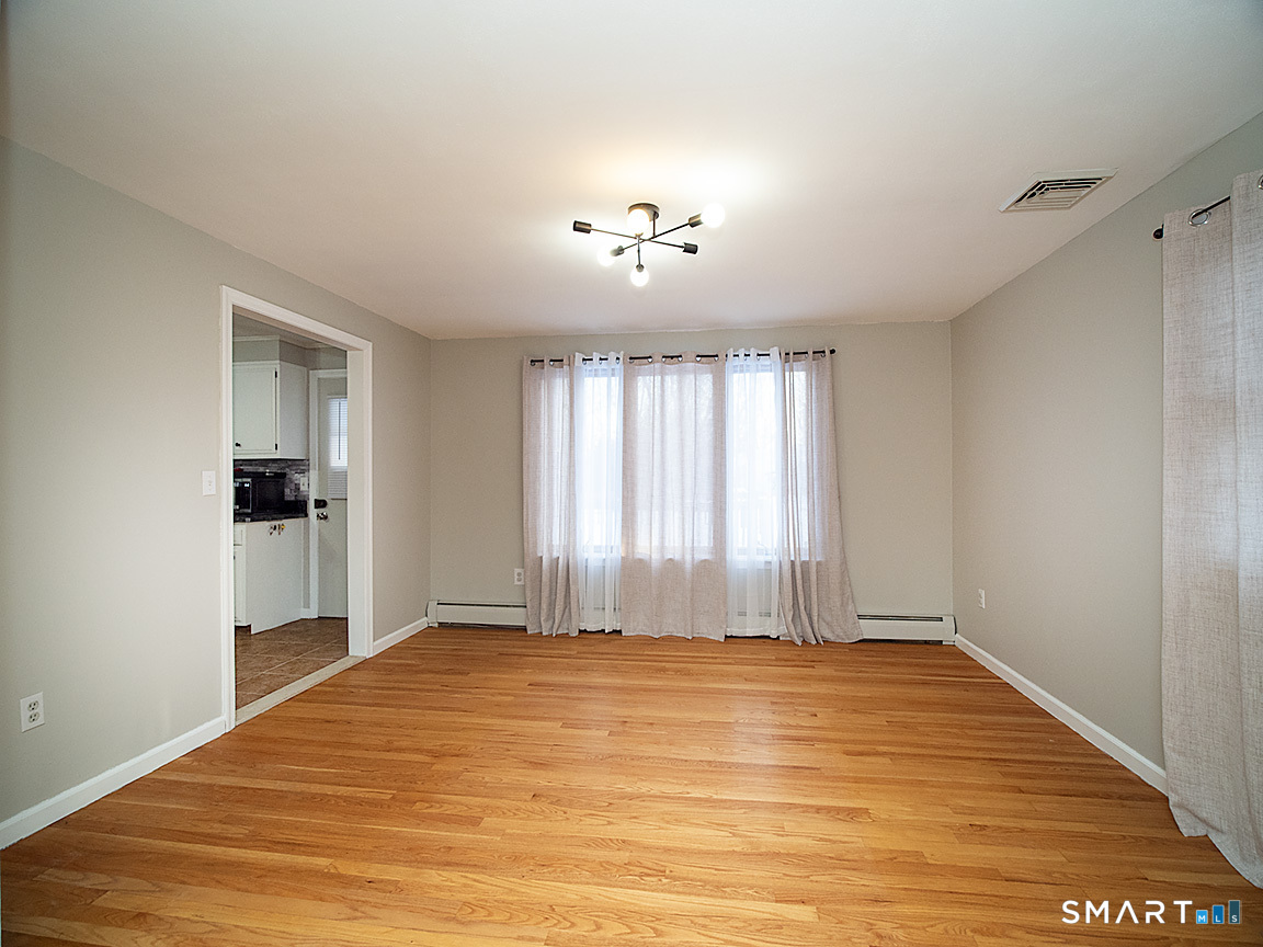 18 Anns Farm Road Hamden, CT 06518 - Photo 16 of 38