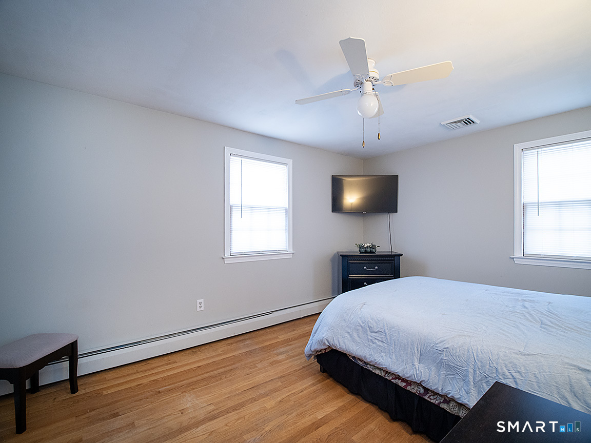 18 Anns Farm Road Hamden, CT 06518 - Photo 25 of 38