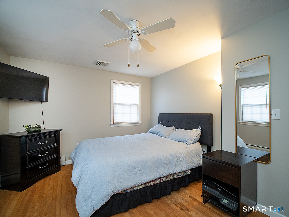 18 Anns Farm Road Hamden, CT 06518 - Photo 26 of 38