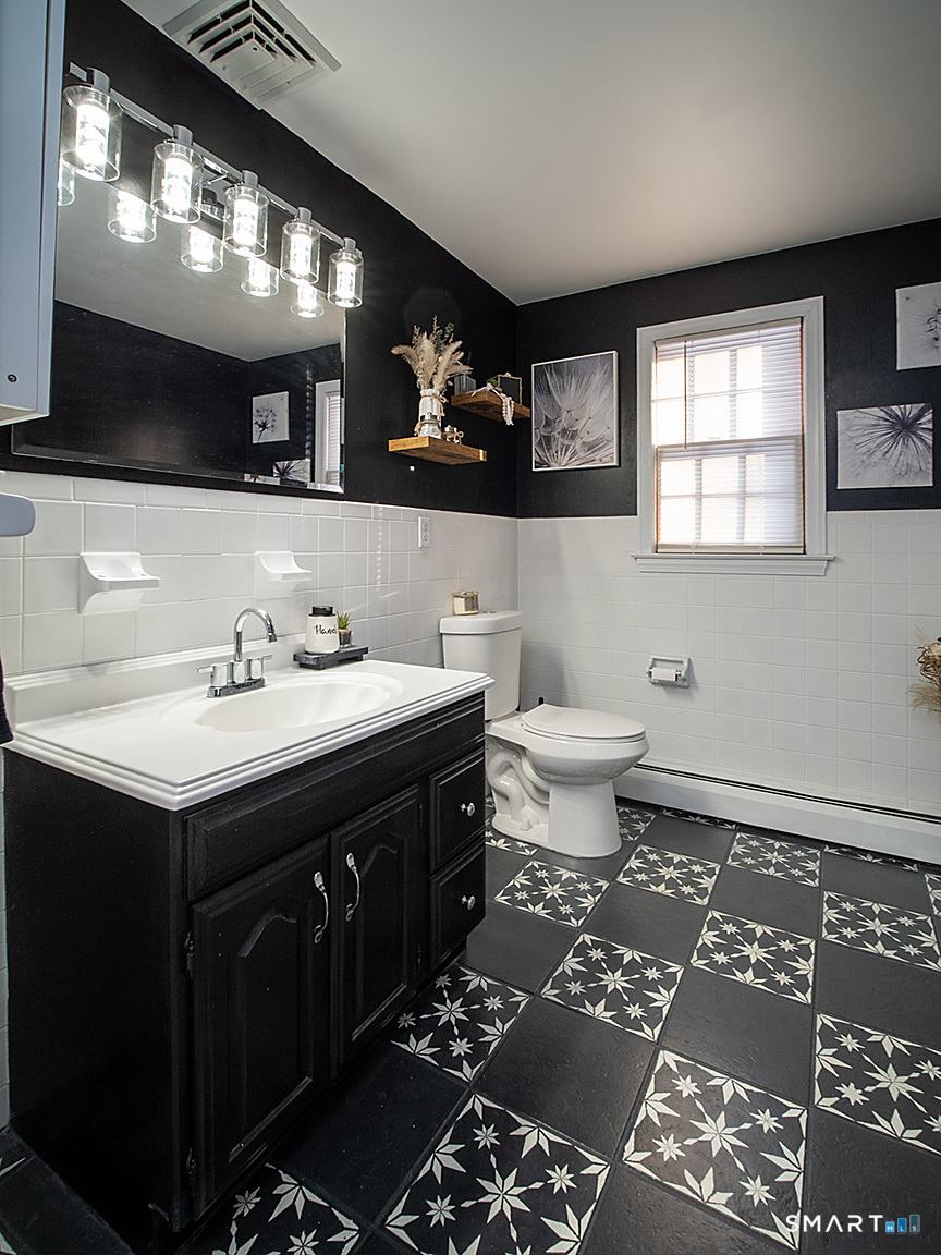 18 Anns Farm Road Hamden, CT 06518 - Photo 30 of 38