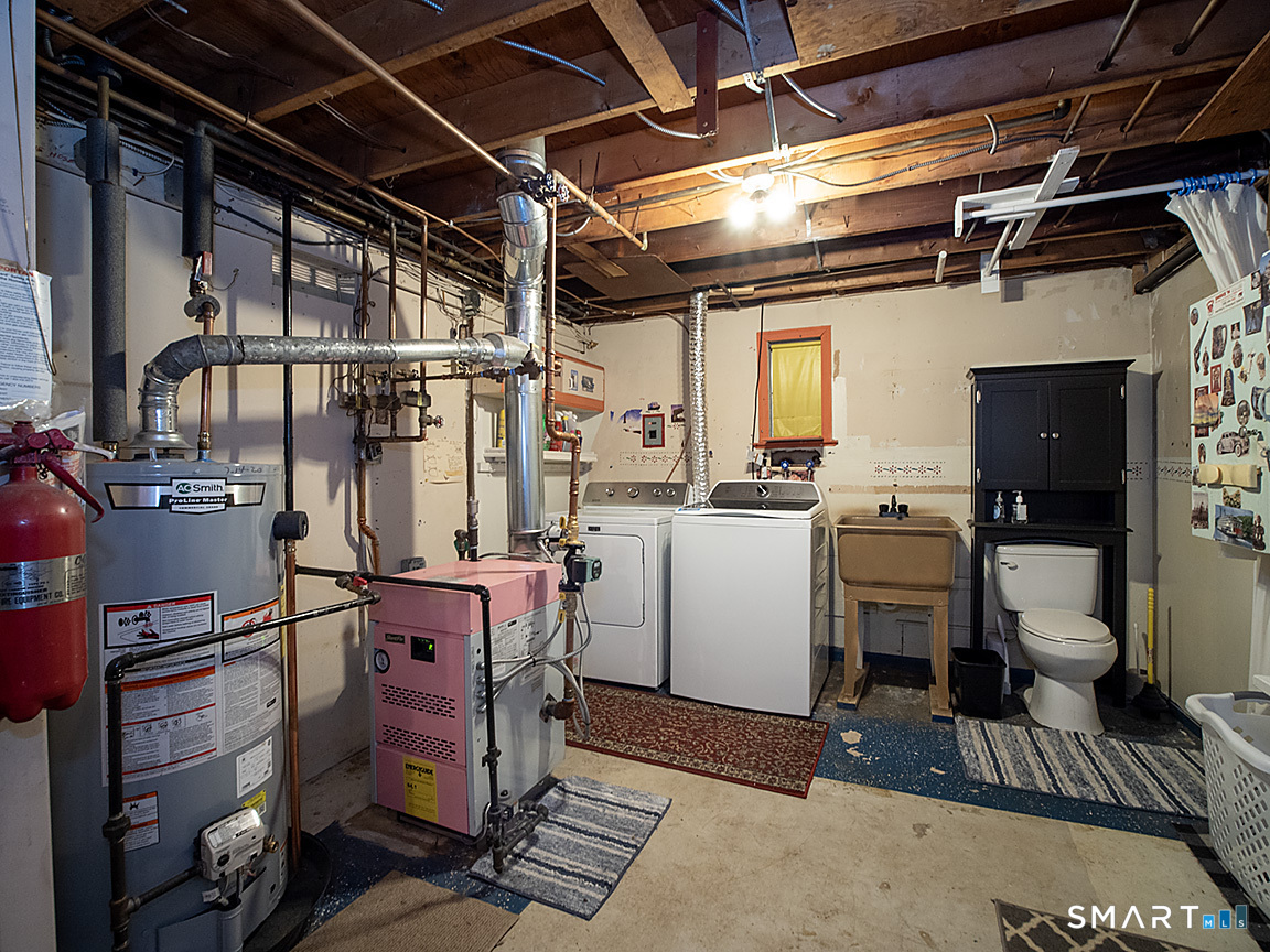 18 Anns Farm Road Hamden, CT 06518 - Photo 35 of 38