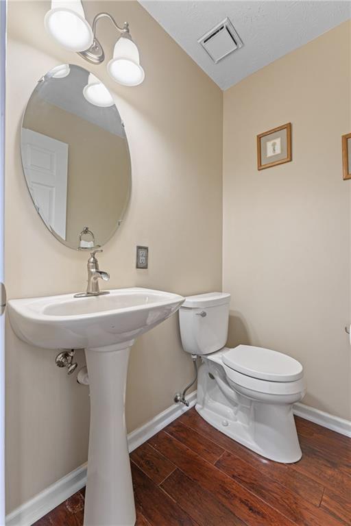 180 Lori Road Gibsonia, PA 15044 - Photo 8 of 41 Powder room