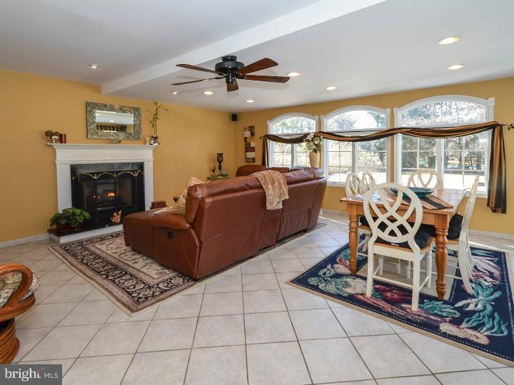 1770 Farmview Road Maple Glen, PA 19002 - Photo 12 of 25 Gallery Image 12