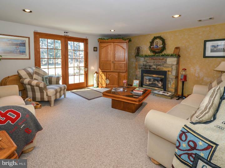 1770 Farmview Road Maple Glen, PA 19002 - Photo 15 of 25 Gallery Image 15