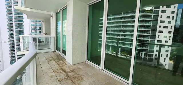 $2,950 | 218 Southeast 14th Street, Unit 1904, Miami, FL 33131