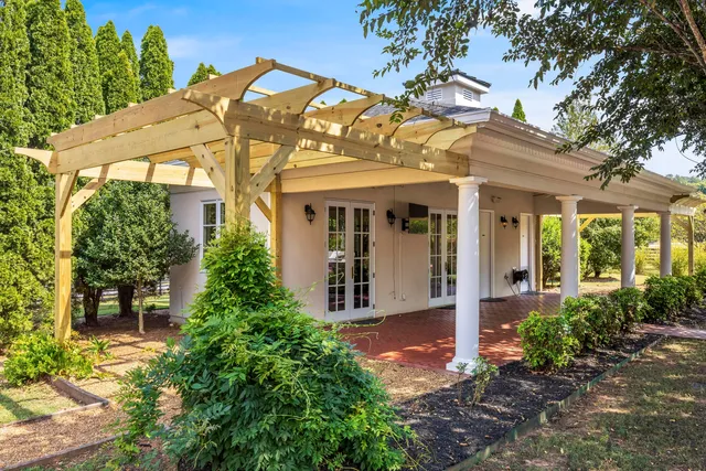 $3,725,000 | 7900 Thunder Farms Trail, Ooltewah, TN 37363