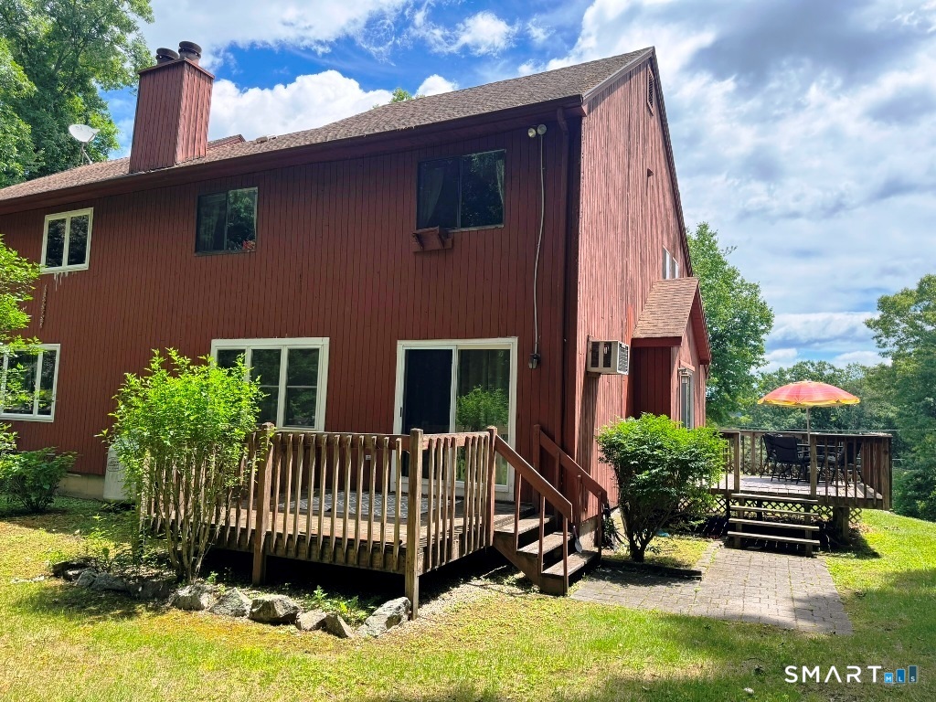 102 Potuccos Ring Road Wolcott, CT 06716 - Photo 23 of 26 Exterior back