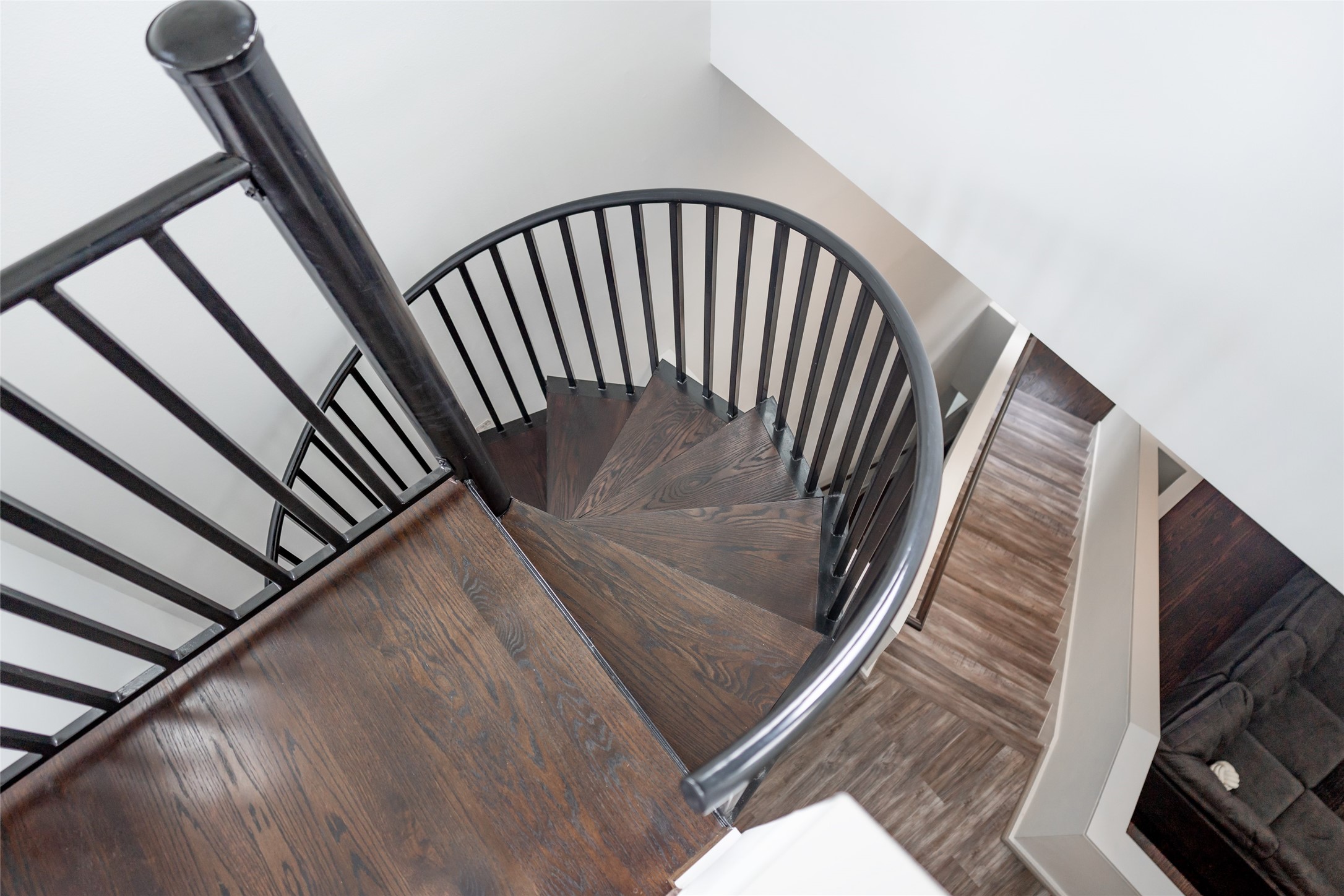 441 Meadow Street Houston, TX 77020 - Photo 10 of 20 a view of a balcony
