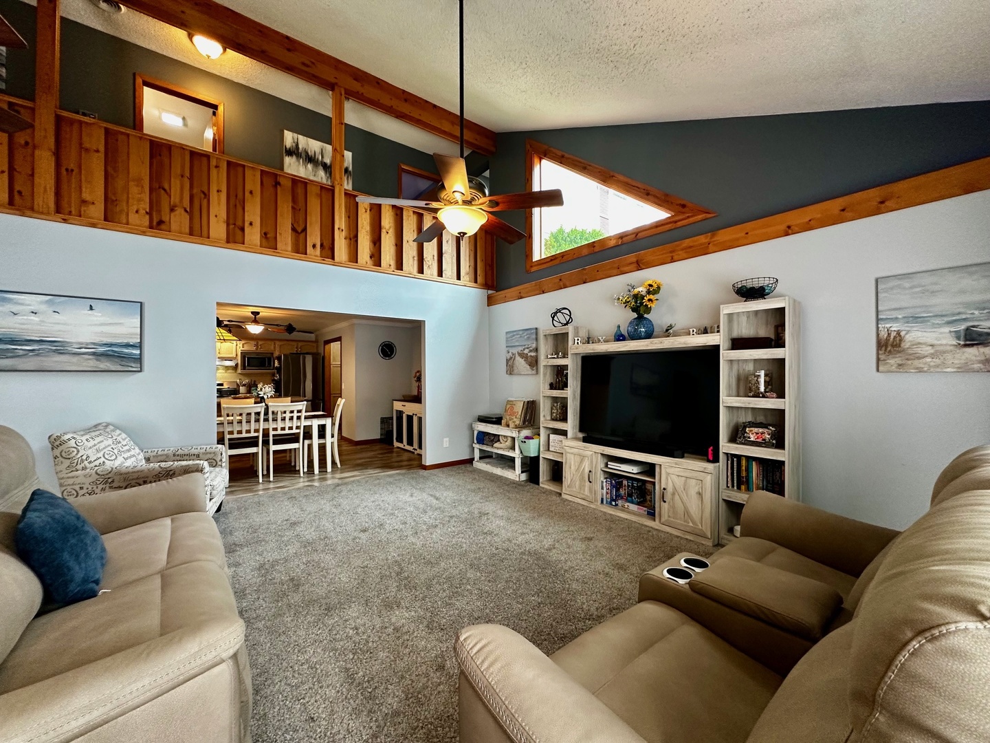 4100 416 North Clinton, IL 61727 - Photo 7 of 33 a living room with furniture and a flat screen tv