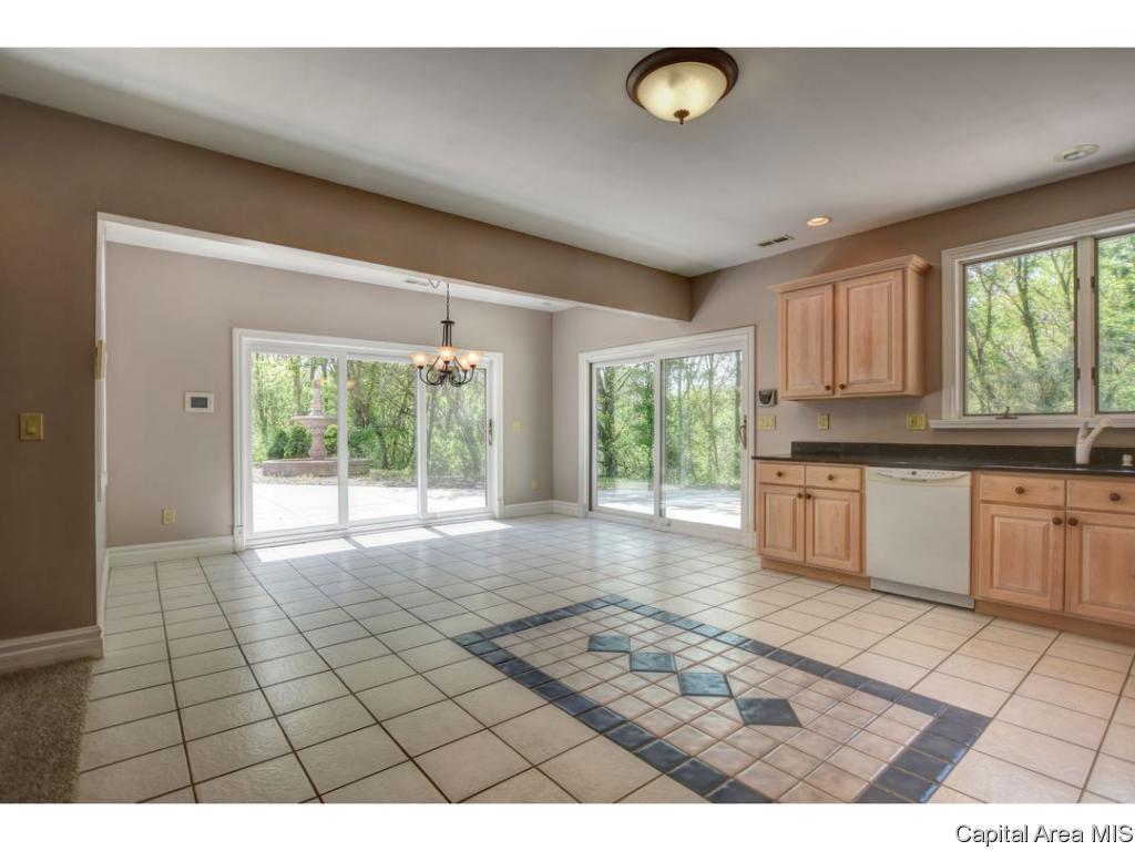 3363 Spaulding Orchard Road Springfield, IL 62711 - Photo 15 of 35