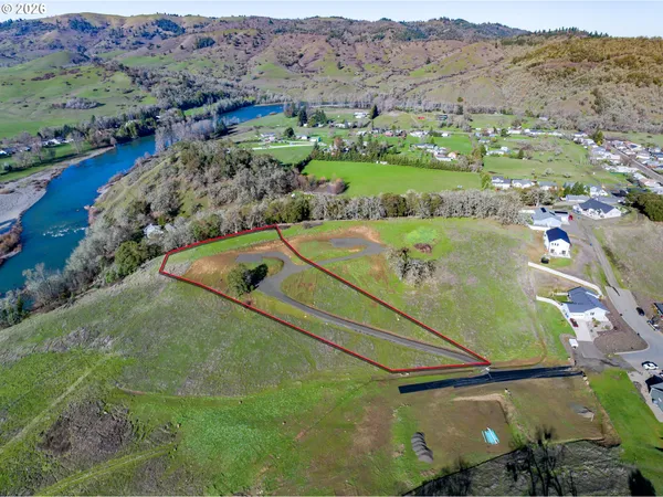 $175,000 | 2 Palmdale Avenue, Roseburg, OR 97471