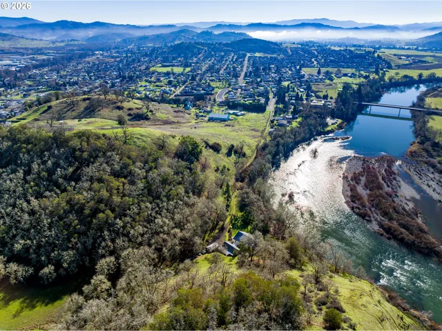 $175,000 | 2 Palmdale Avenue, Roseburg, OR 97471