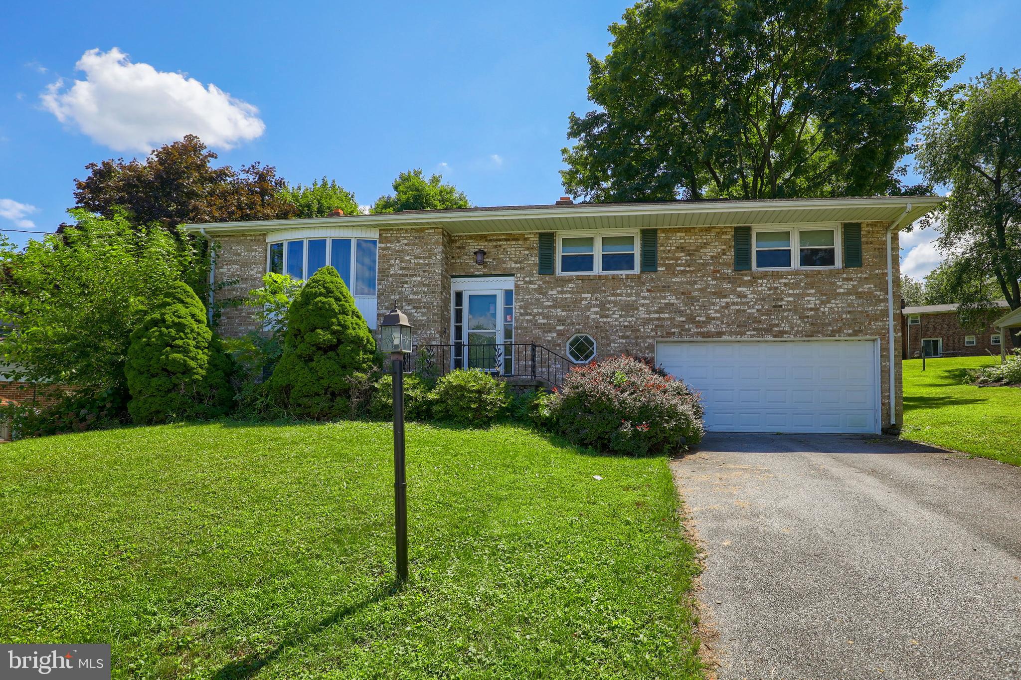 2650 Hartford Road York, PA 17402 - Photo 1 of 43 Gallery Image 1