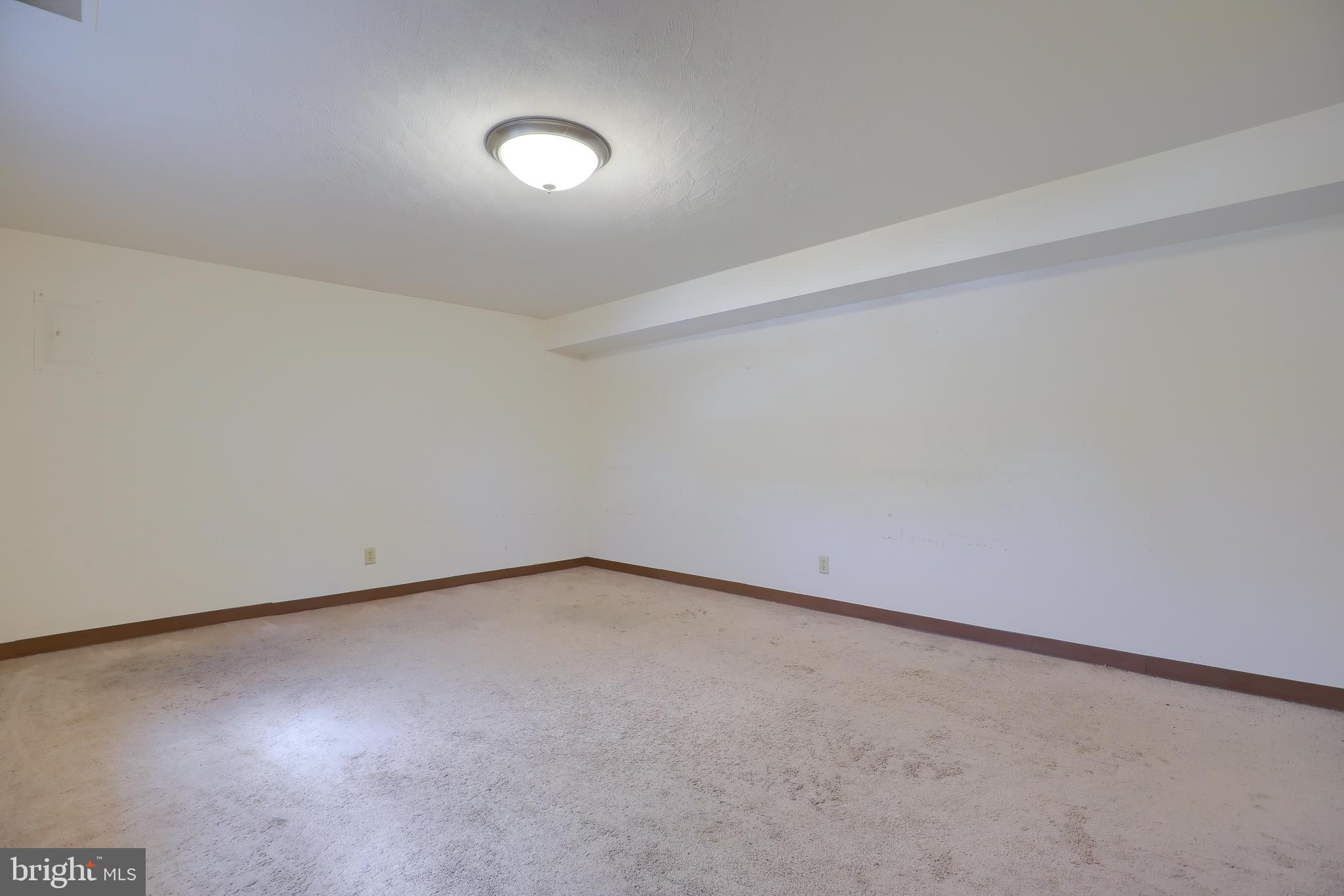 2650 Hartford Road York, PA 17402 - Photo 15 of 43 Gallery Image 15