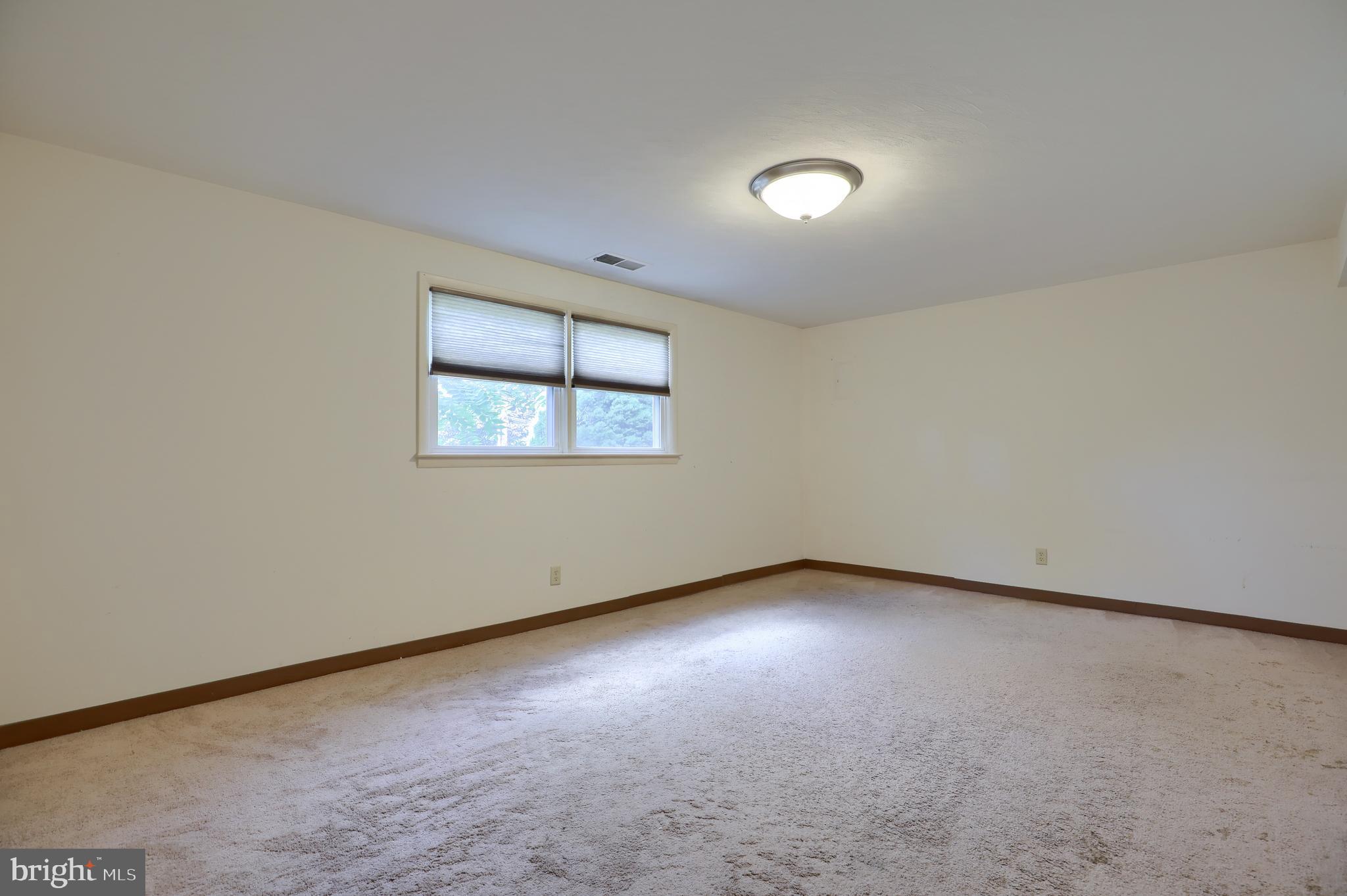 2650 Hartford Road York, PA 17402 - Photo 19 of 43 Gallery Image 19