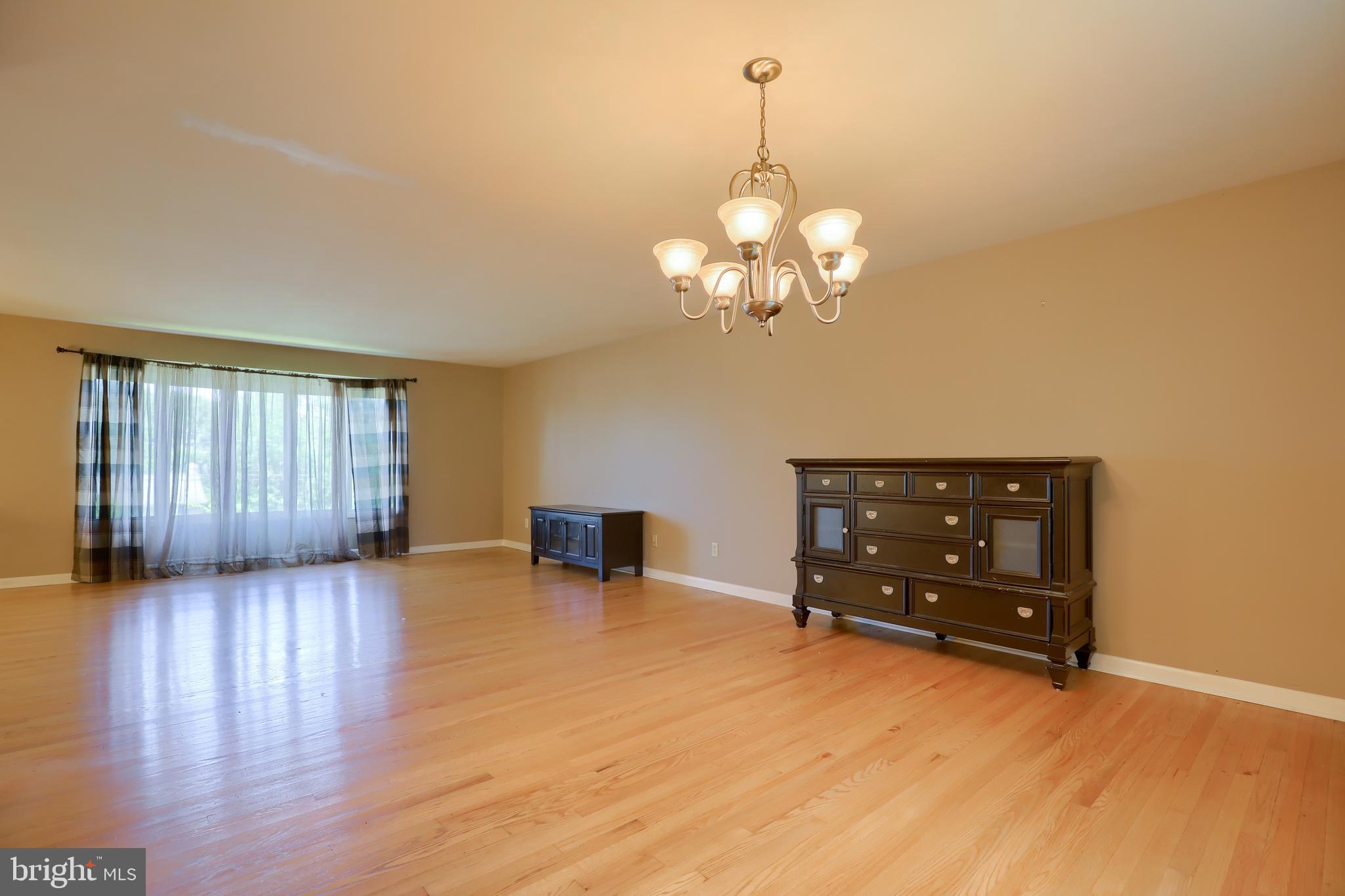 2650 Hartford Road York, PA 17402 - Photo 6 of 43 Gallery Image 6