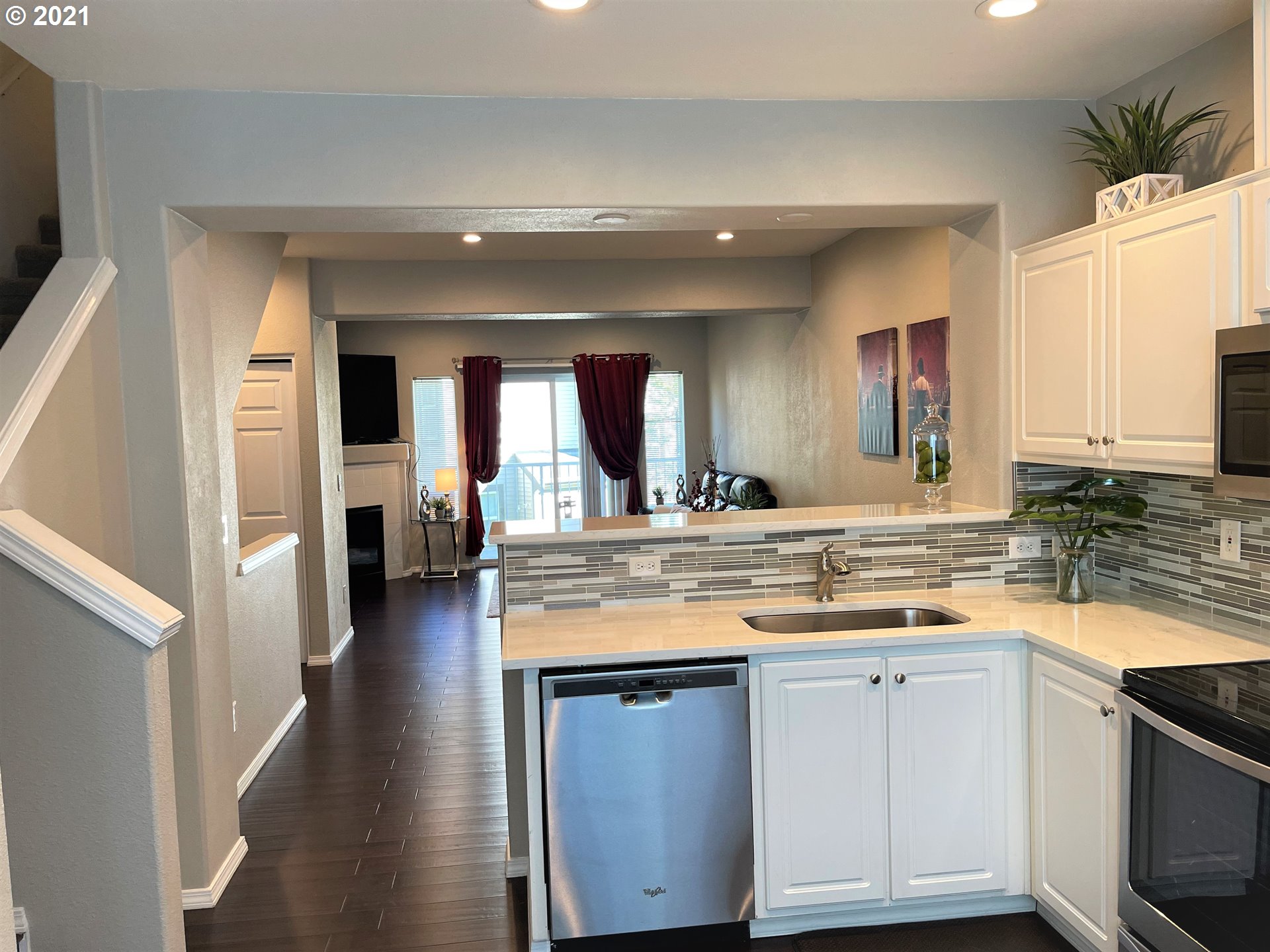13960 Southwest Scholls Ferry Road, Unit 102 Beaverton, OR 97007 - Photo 11 of 20 Gallery Image 11