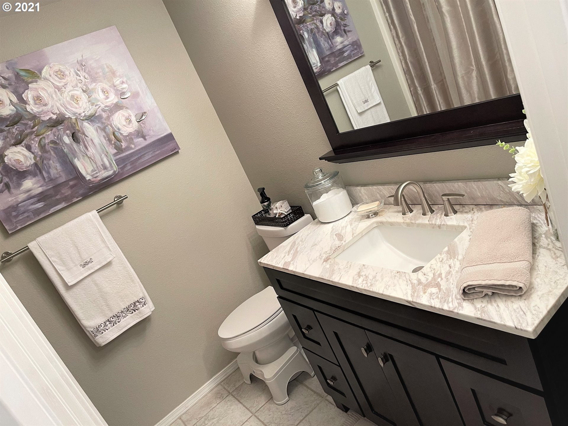 13960 Southwest Scholls Ferry Road, Unit 102 Beaverton, OR 97007 - Photo 15 of 20 Gallery Image 15