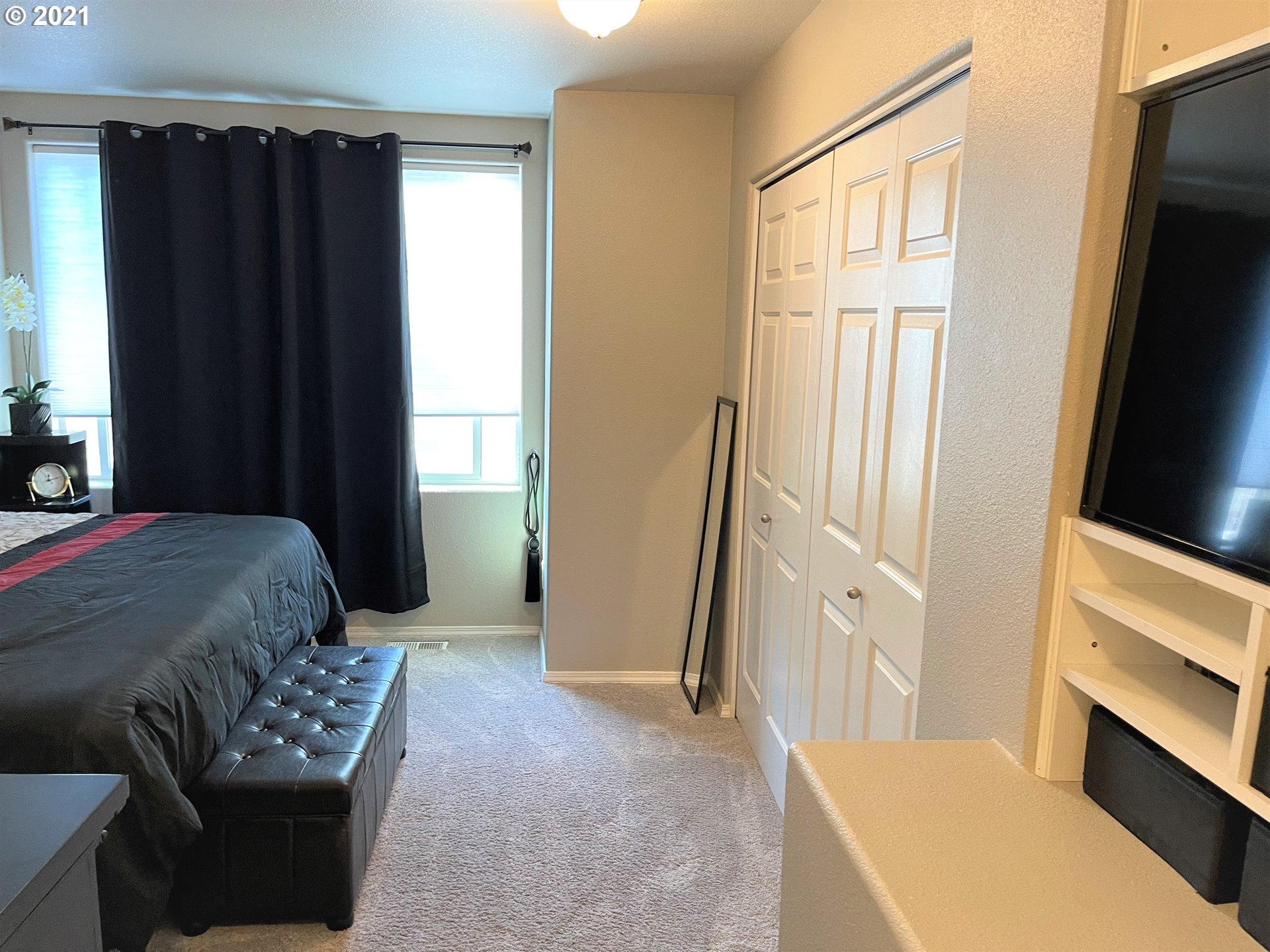 13960 Southwest Scholls Ferry Road, Unit 102 Beaverton, OR 97007 - Photo 17 of 20 Gallery Image 17