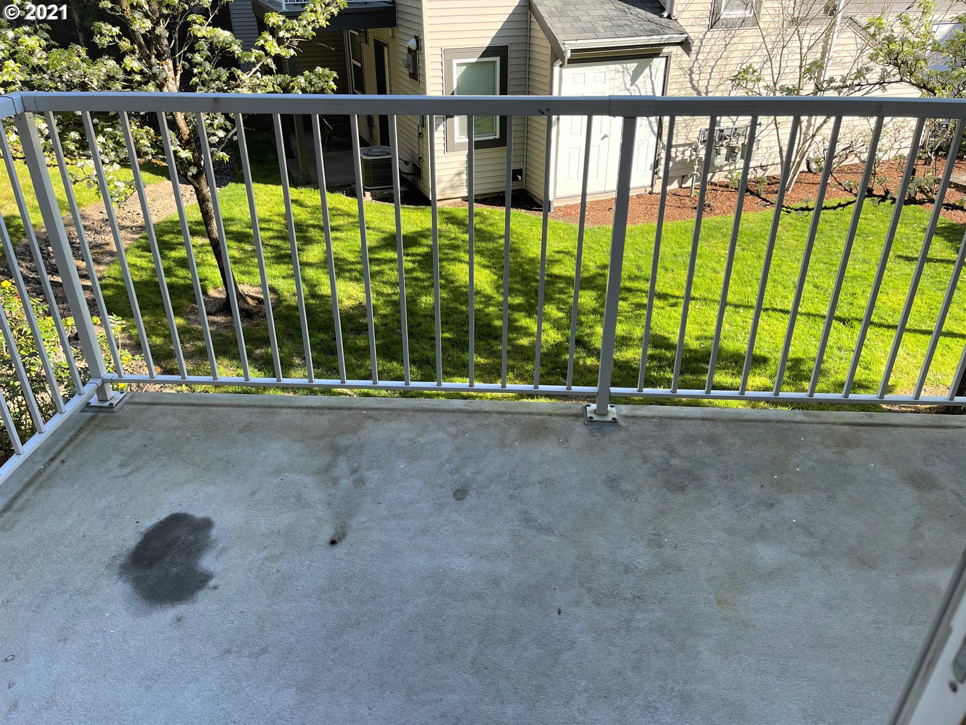 13960 Southwest Scholls Ferry Road, Unit 102 Beaverton, OR 97007 - Photo 19 of 20 Gallery Image 19