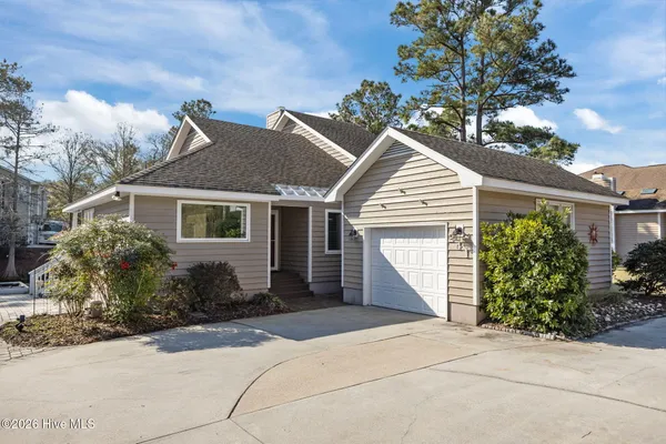 $750,000 | 241 Windjammer West, Emerald Isle, NC 28594