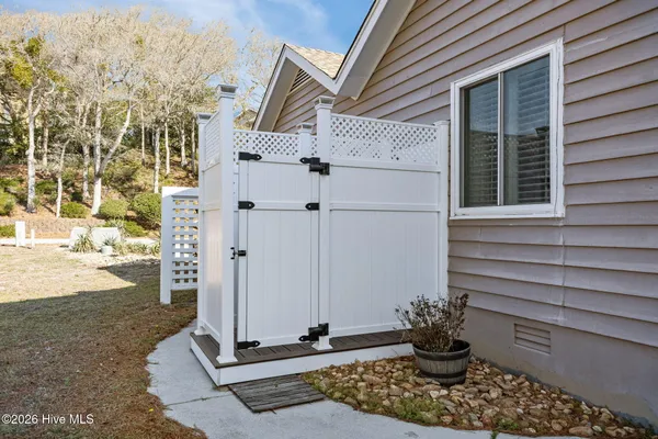 $750,000 | 241 Windjammer West, Emerald Isle, NC 28594