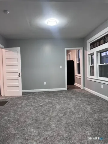 $1,950 | 183 Hawley Avenue, Unit 1, Bridgeport, CT 06606