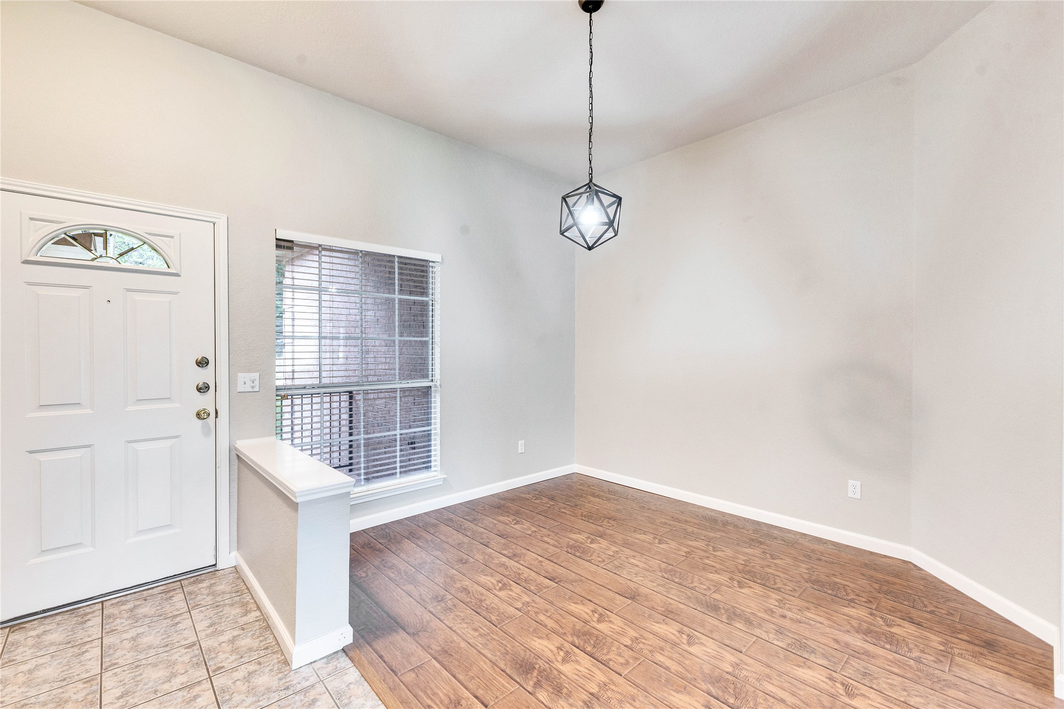 6412 Convict Hill Road Austin, TX 78749 - Photo 3 of 27