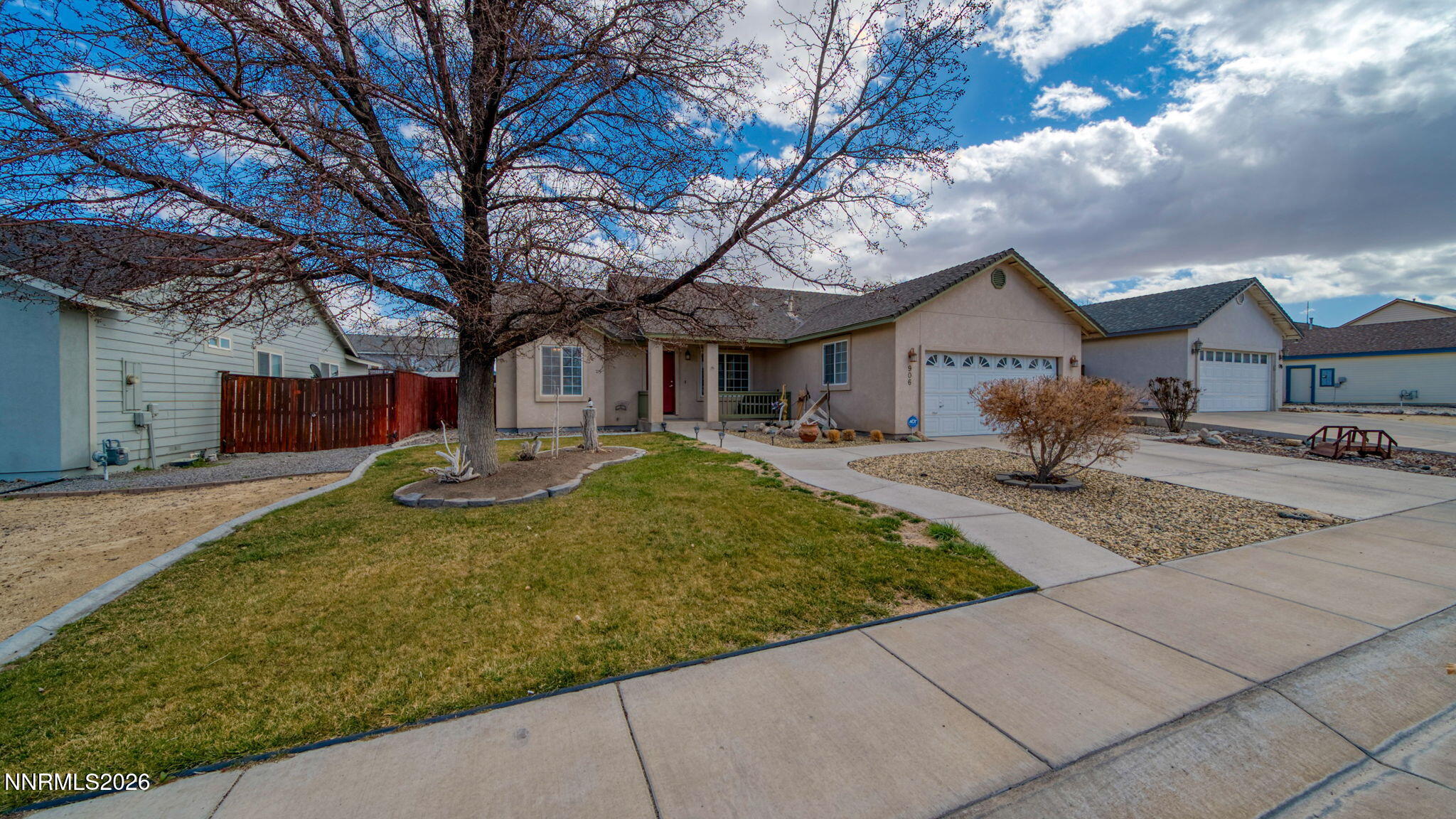 906 Julia Lane Fernley, NV 89408 - Photo 5 of 49 5-DSC08971-Edit