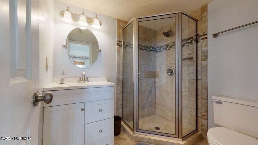 1866 New River Inlet Road, Unit 3404 North Topsail Beach, NC 28460 - Photo 12 of 27 Main Bathroom