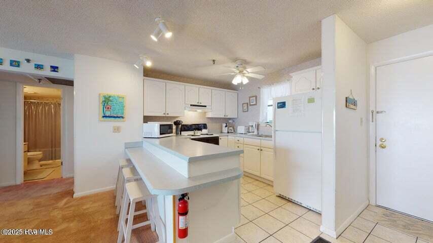 1866 New River Inlet Road, Unit 3404 North Topsail Beach, NC 28460 - Photo 8 of 27 Kitchen