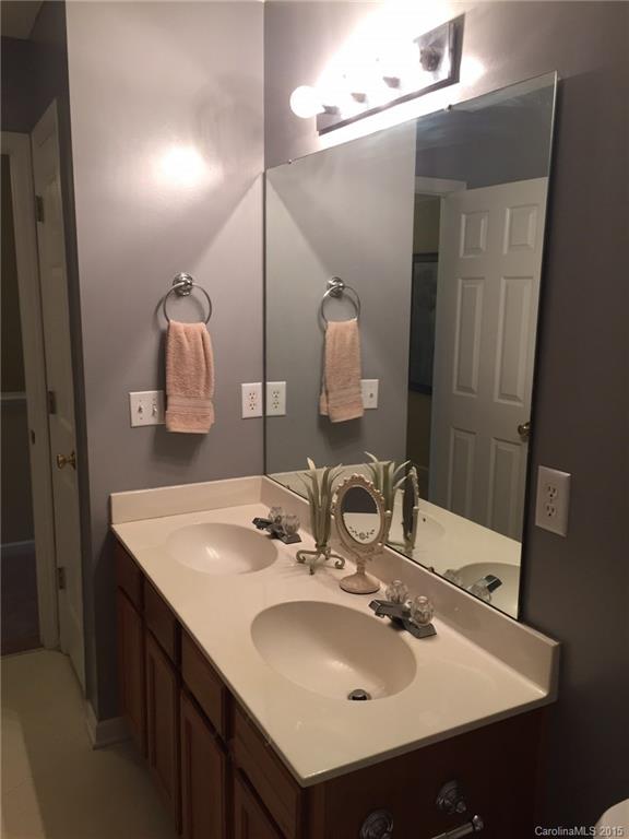 8816 Hedge Maple Road Charlotte, NC 28269 - Photo 21 of 23