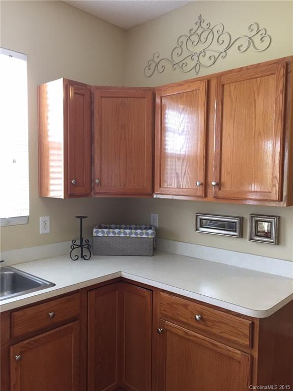 8816 Hedge Maple Road Charlotte, NC 28269 - Photo 10 of 23