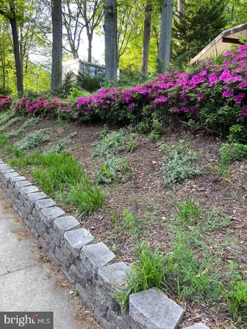 $1,085,000 | 900 Azalea Drive, Rockville, MD 20850