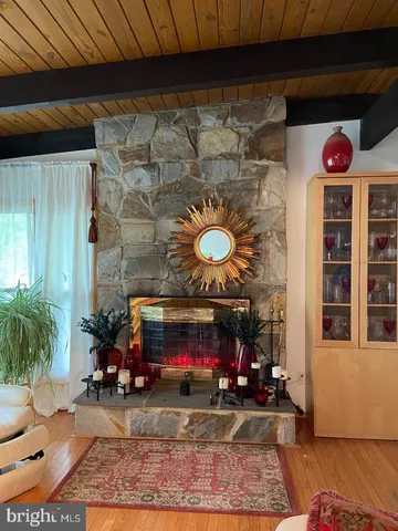 $1,085,000 | 900 Azalea Drive, Rockville, MD 20850