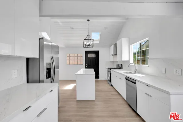 $1,750,000 | 7445 Balcom Avenue, Reseda, CA 91335