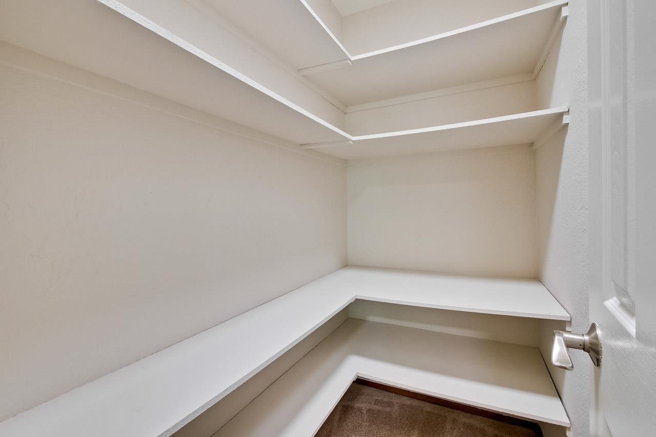 1046 Wright Avenue, Unit J Mountain View, CA 94043 - Photo 28 of 36