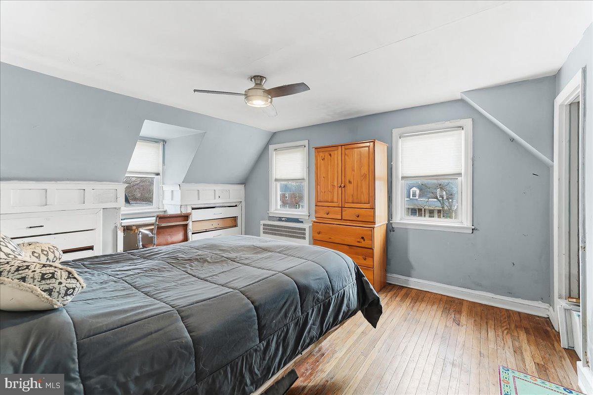 601 Willowbrook Road Havertown, PA 19083 - Photo 14 of 25 a bedroom with a large bed and a window