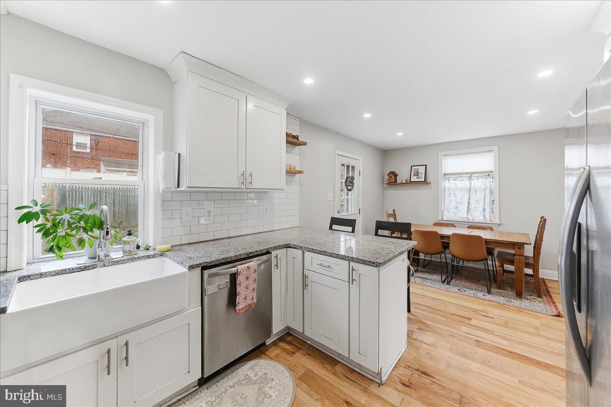 601 Willowbrook Road Havertown, PA 19083 - Photo 10 of 25 a kitchen with a sink and refrigerator