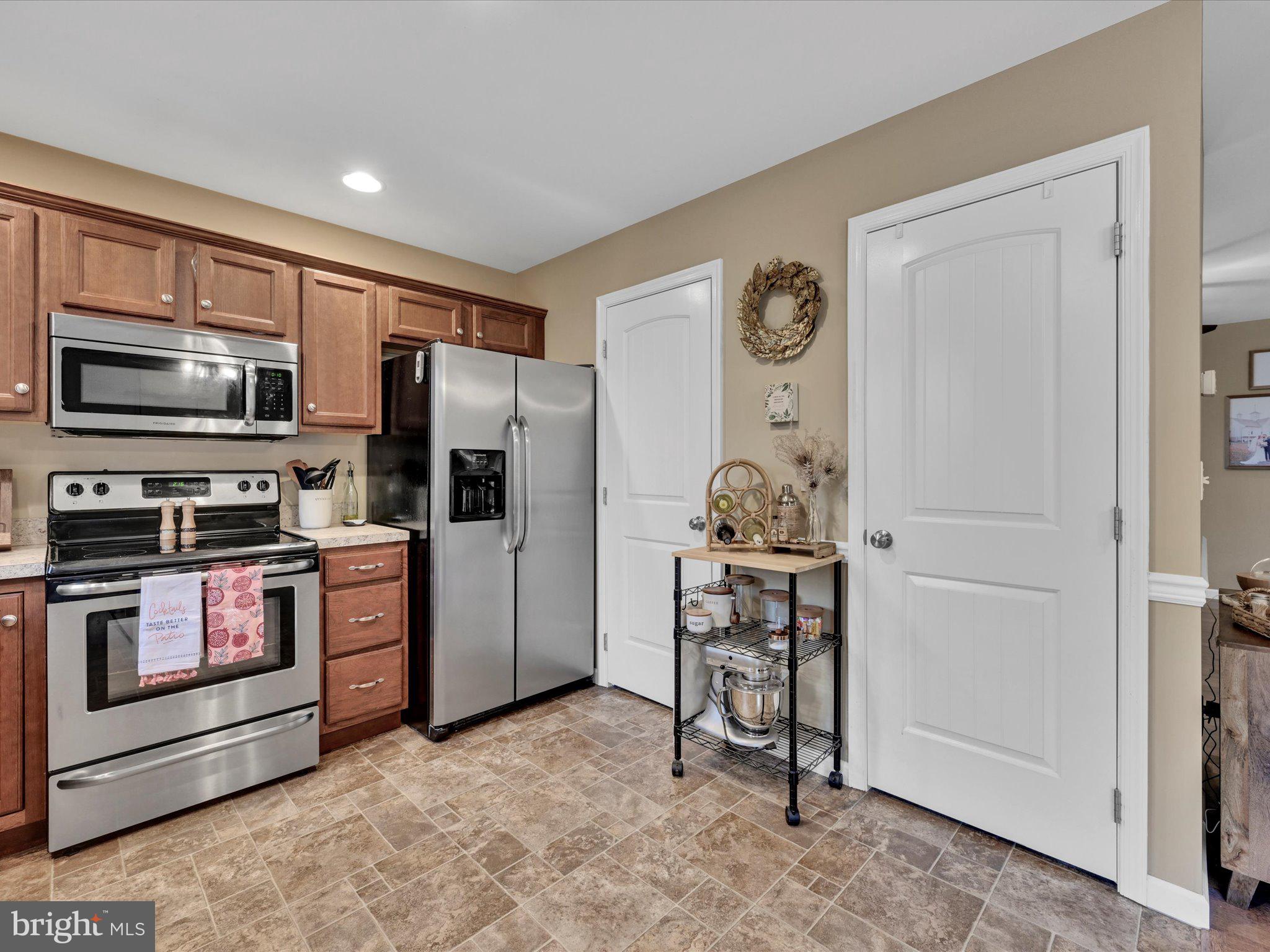 37 West Ridge Road Elizabethtown, PA 17022 - Photo 4 of 35