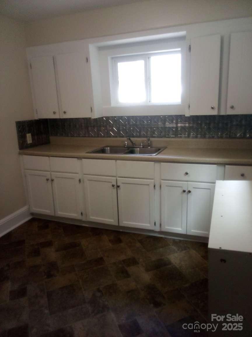 358 North Cleghorn Street Rutherfordton, NC 28139 - Photo 14 of 24