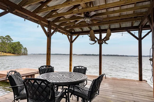 $795,000 | 22766 Diamond Bay Drive, Frankston, TX 75763