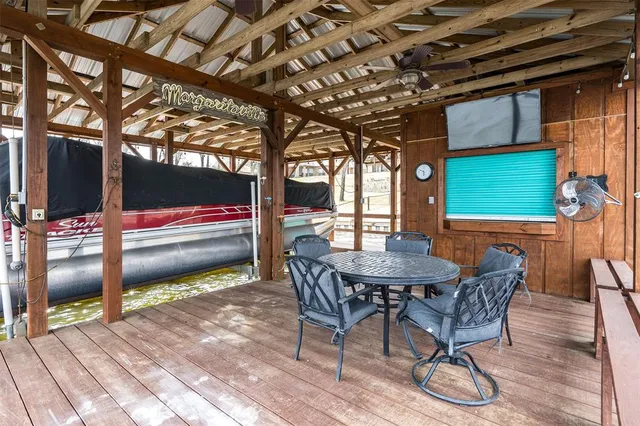 $795,000 | 22766 Diamond Bay Drive, Frankston, TX 75763