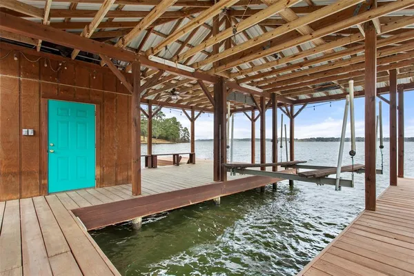 $795,000 | 22766 Diamond Bay Drive, Frankston, TX 75763