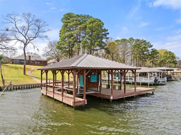 $795,000 | 22766 Diamond Bay Drive, Frankston, TX 75763
