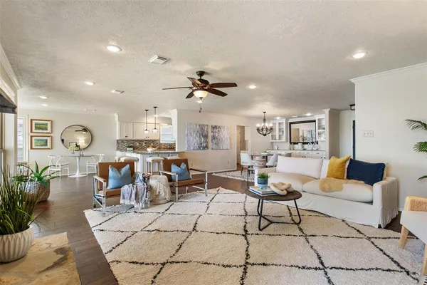 $795,000 | 22766 Diamond Bay Drive, Frankston, TX 75763